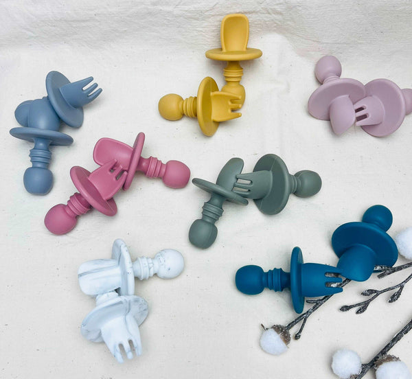 Couvert pour bébé d’apprentissage à collerette en silicone